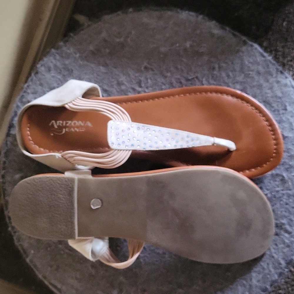WOMEN'S ARIZONA SUKI FLAT SANDALS